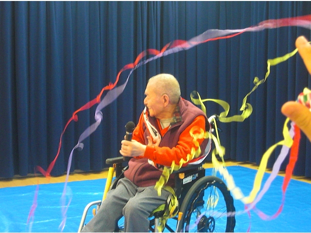 今年もテープで盛り上げました！