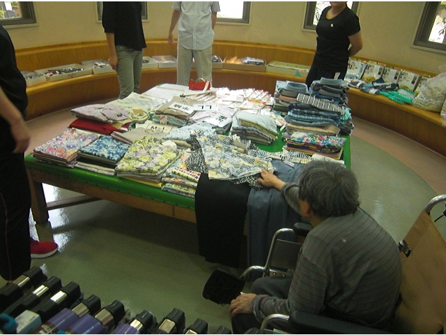 「あら素敵♥こちらもいただくわ」