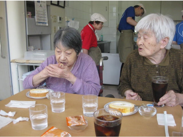 「お味はどうかしら・・・」