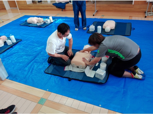 パッドをはりつけて・・・解析開始！いつでも作動可能！