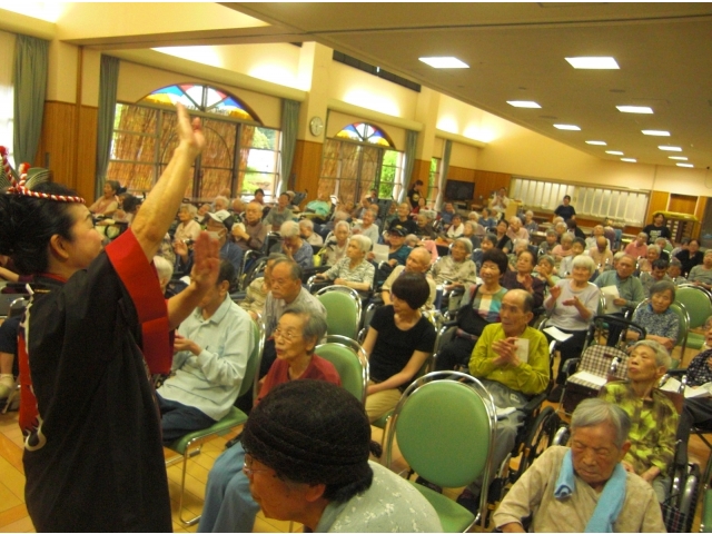 客席もノリノリ