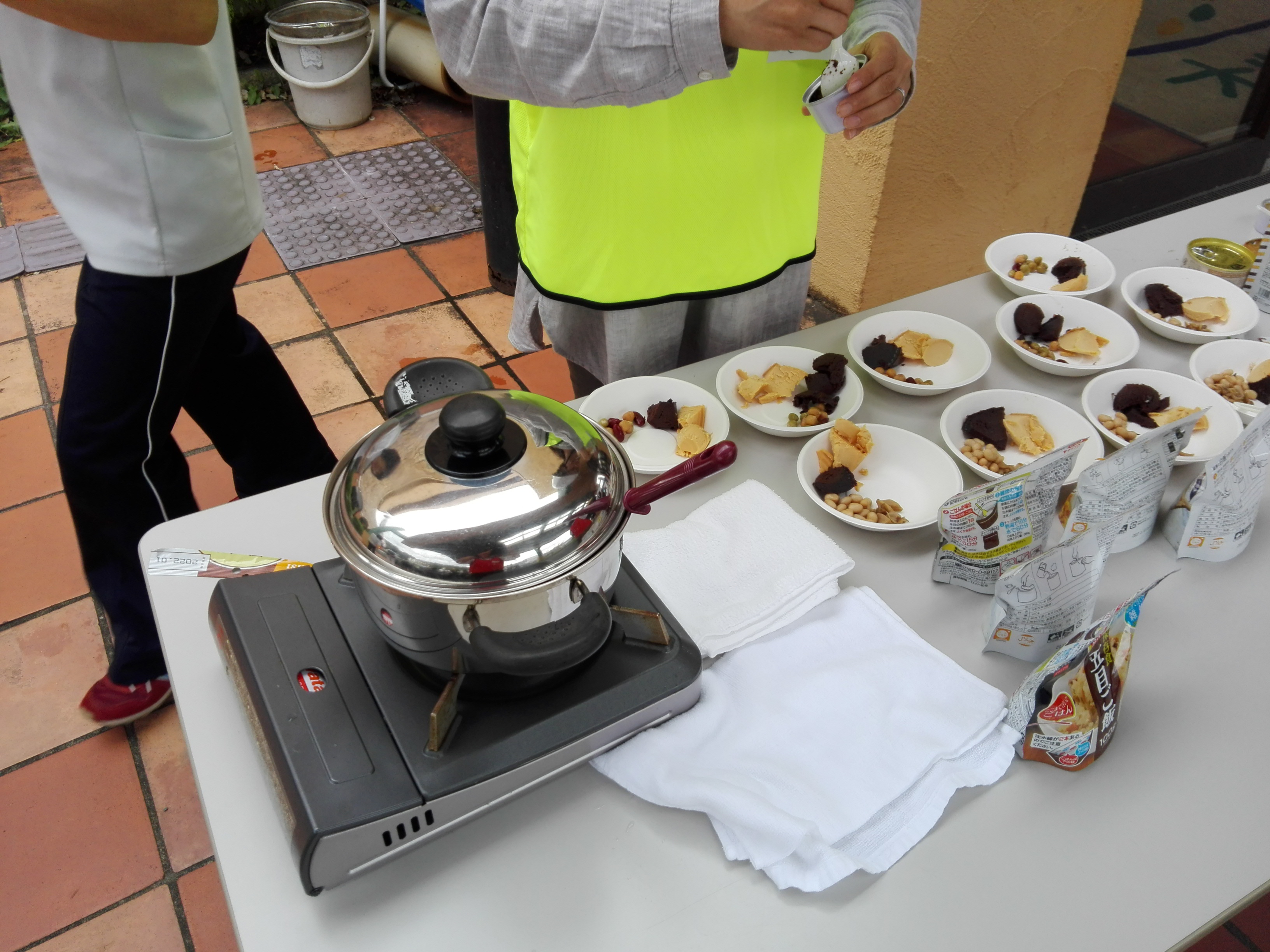 炊き出し訓練の様子