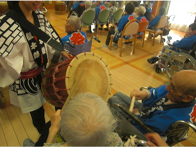 夏祭り！太鼓をたたきました！