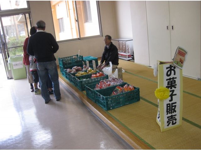 森食品さま（菓子販売）