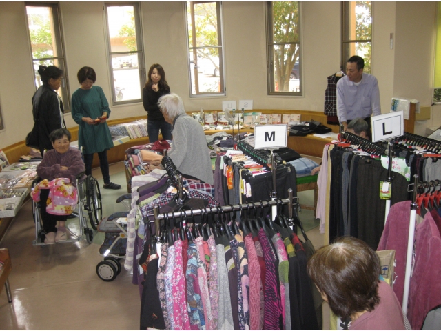 丸屋衣料さま（衣類販売）