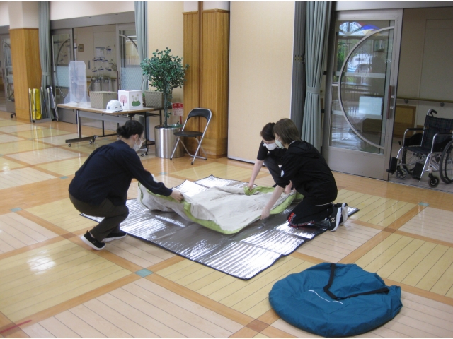 簡易ベッドの設置