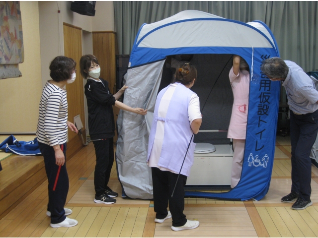 仮設トイレの設置