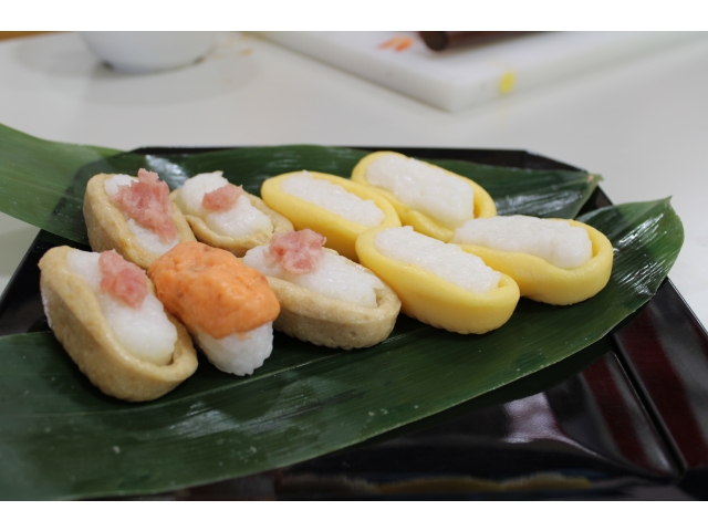 特製やわらか寿司！！熊笹の上にのると雰囲気がでますね。