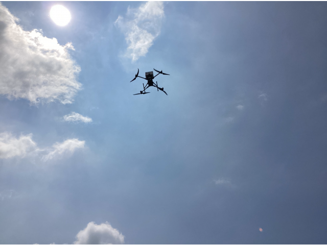 ドローンを使った訓練も行いました。隣の施設から物資を運びます！