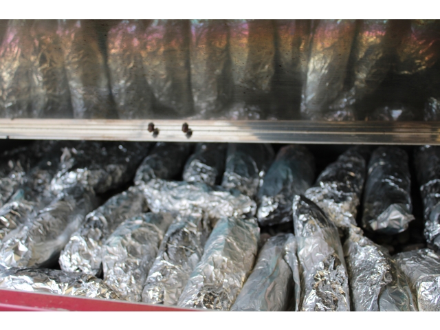 焼きいもの準備も万端です。おいしくなぁ～れっ❤