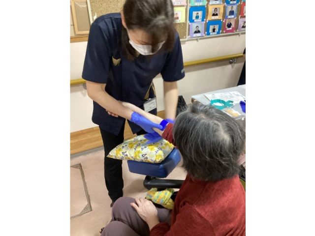 痛くしないで💉…