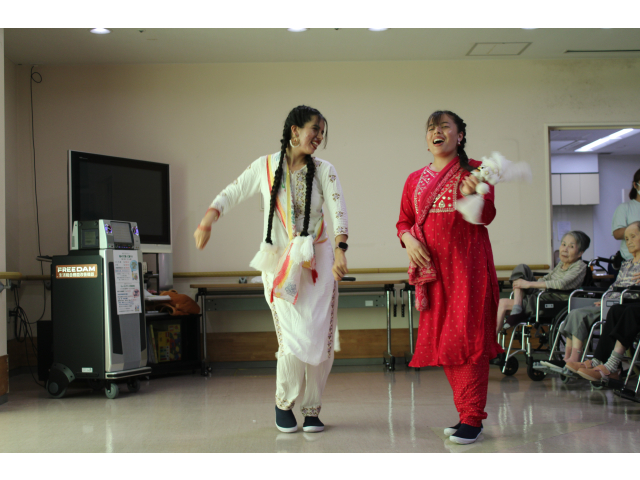 お色直しもあり、職員も楽しませてもらいました。