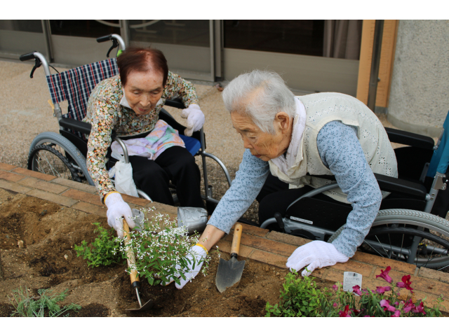 この向きがいいかなと相談中。
