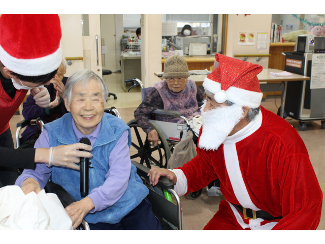 初めてサンタさんにプレゼントをいただきました🎁