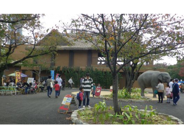 ゾージアム（新アジアゾウ舎）外観