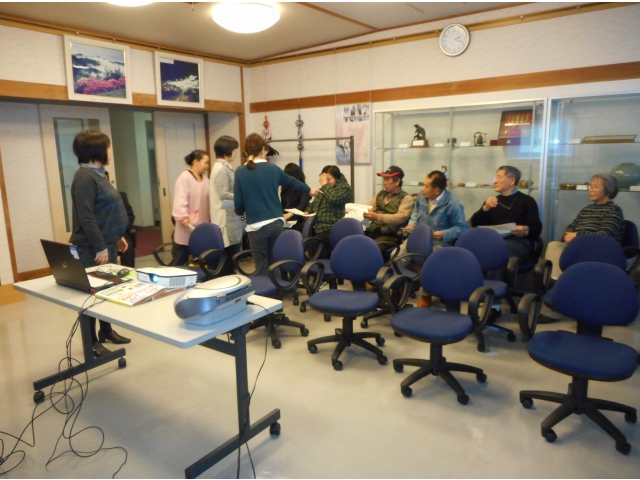 中国語音声のＤＶＤを見て、日本の介護制度を学びました