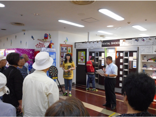 ボーリングの効用などを所長から説明