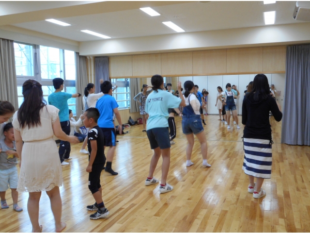 ダンス教室後半の練習風景