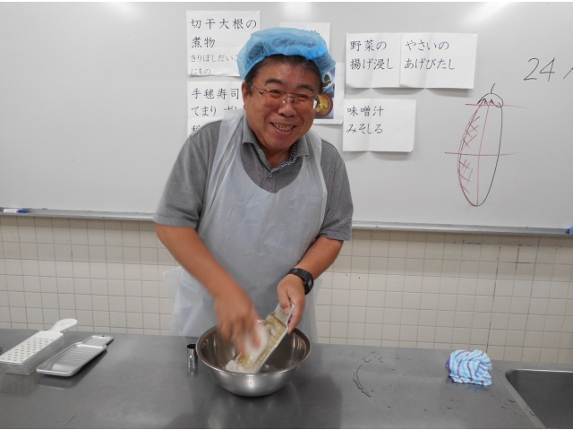 自宅では料理をしたことが無い？所長です