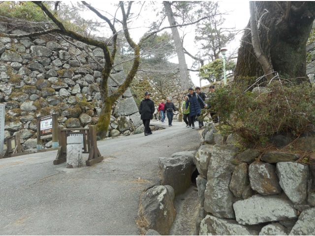 松坂城跡の入口付近