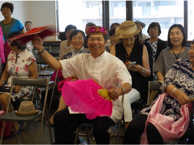 始まる前から、会場は盛り上がっていました。