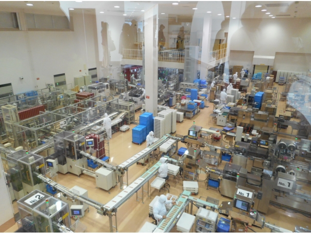 うなぎパイの製造ラインを見学しました