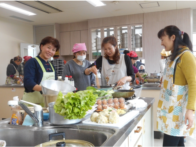食材の下ごしらえをしました。