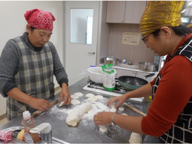 餃子の皮も作りました。