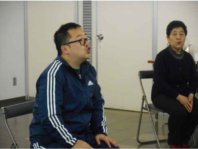 口をすぼめる体操