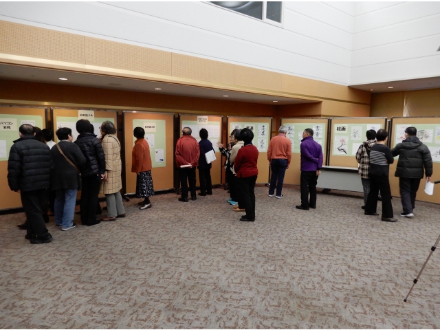 会場では通学者の作品を展示しました。