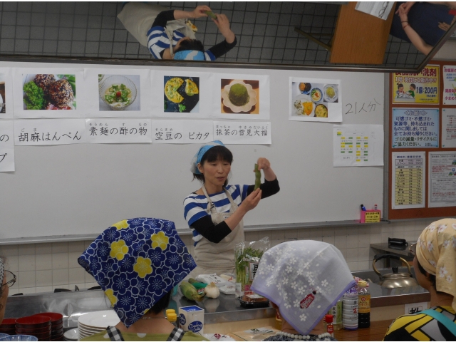 旬の食材について、講師から説明がありました。