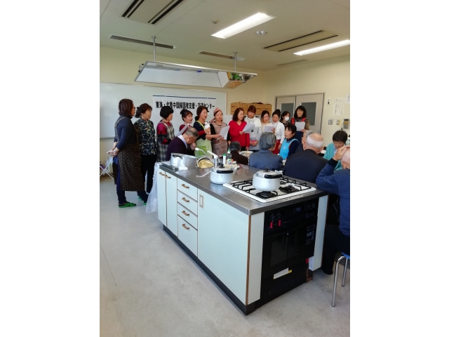 二世世代の女性コーラス