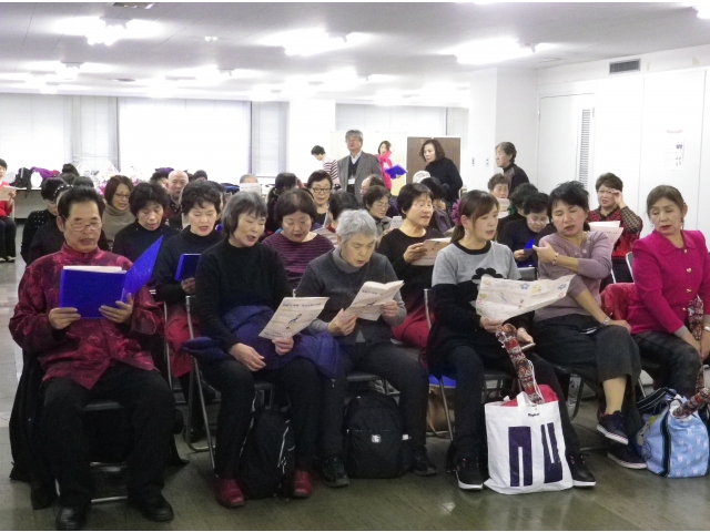 最後は、日本の曲「故郷」を歌って終わりました。