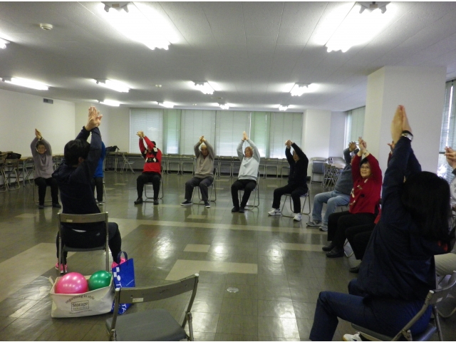 上半身のストレッチ体操