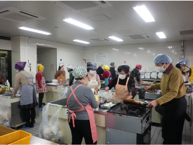 料理作りの様子です。