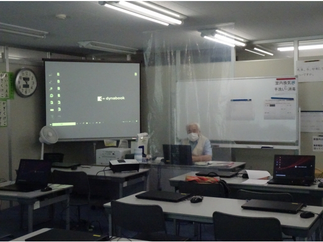授業開始前のOAルーム　