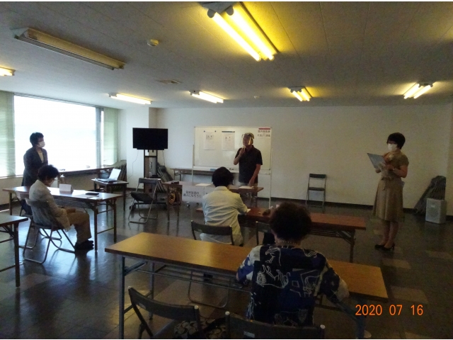 「マナー講座」始めにセンター所長から挨拶。