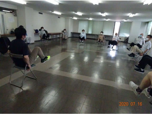 下半身の強化運動です。