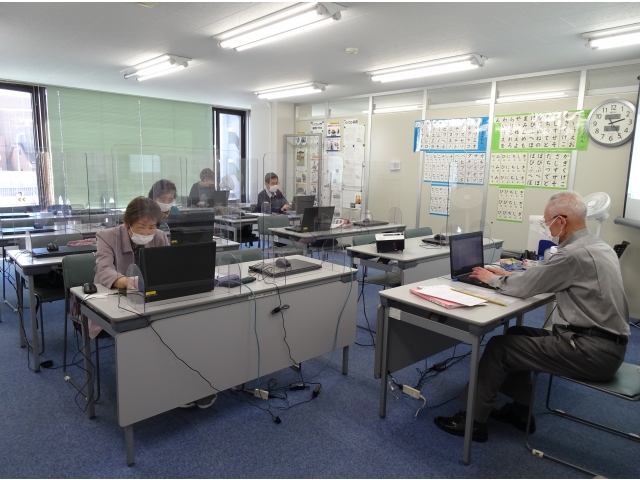 パソコン教室の風景。