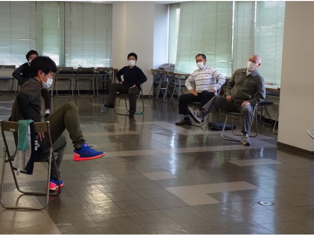 下半身の準備運動です。