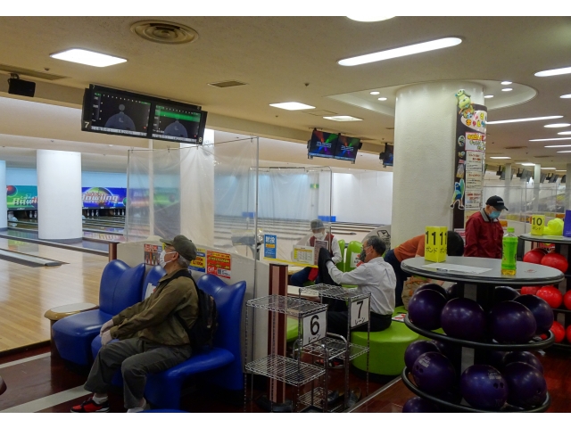 各レーンに分かれて準備。