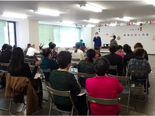 初めに歌を歌いました。