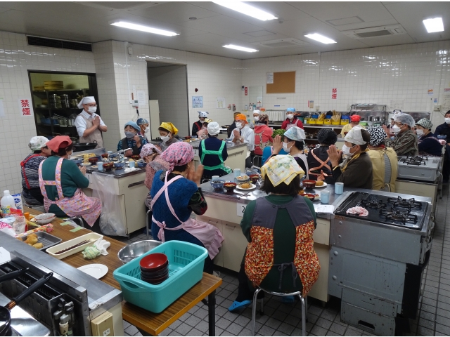 みんな揃って「いただきます」