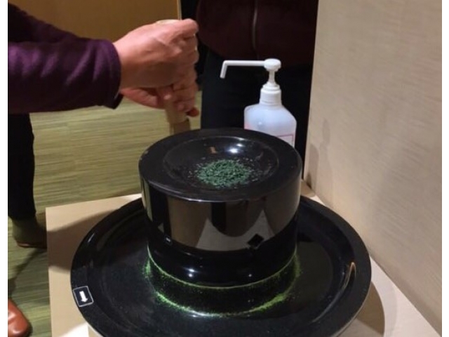 手臼で抹茶を作ってみる