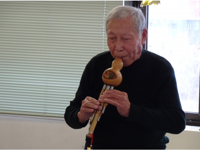 葫芦丝（フルス）演奏