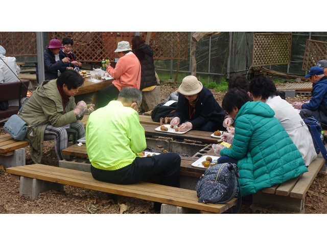 「品種によって、酸っぱさ・甘さが違うね」